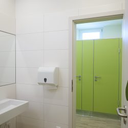 Hort Nennslingen - Innenaufnahme Toilettenvorraum
